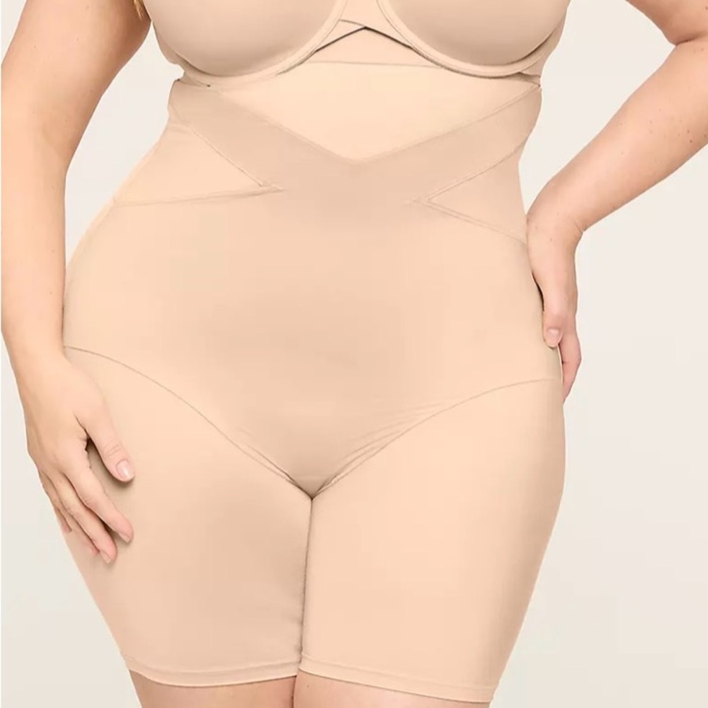 Cacique High Waist Thigh Shaper- size 22/24